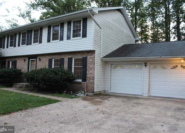 Property at 15084 Greenmount Dr, Woodbridge, VA 22193, 5 beds, 3.5 baths