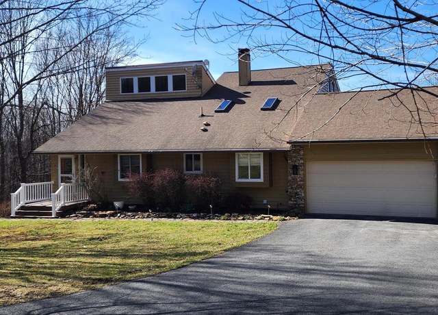 Property at 16105 Sprucewood Dr, Frostburg, MD 21532, 4 beds, 4 baths