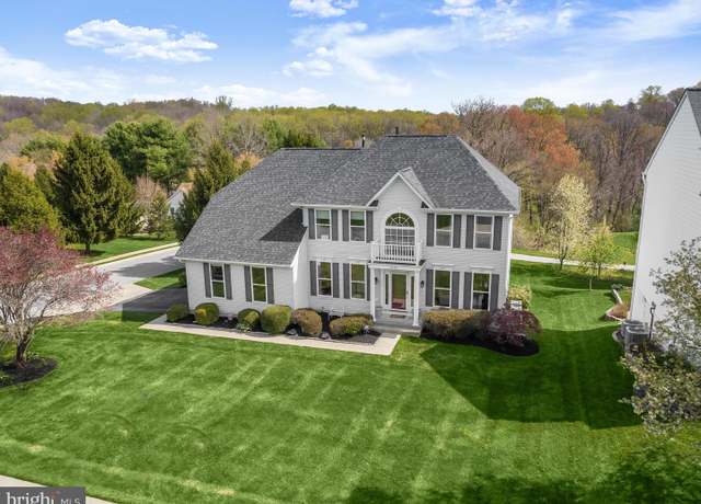 Property at 7696 Swallow Rd, Sykesville, MD 21784, 4 beds, 3.5 baths