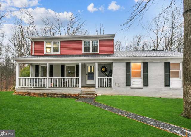 Property at 4004 Robin Hood Way, Sykesville, MD 21784, 5 beds, 2.5 baths