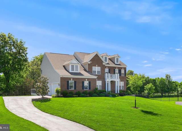 Property at 7 Heartwood Ter, Rockville, MD 20855, 5 beds, 4.5 baths