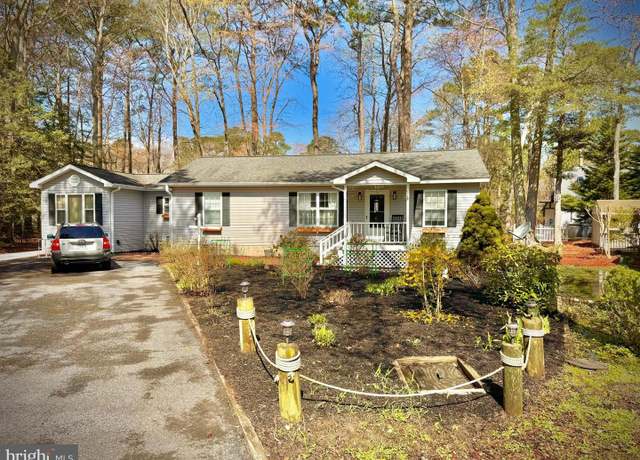 Property at 16 Catalpa Ln, Ocean Pines, MD 21811, 3 beds, 2.5 baths