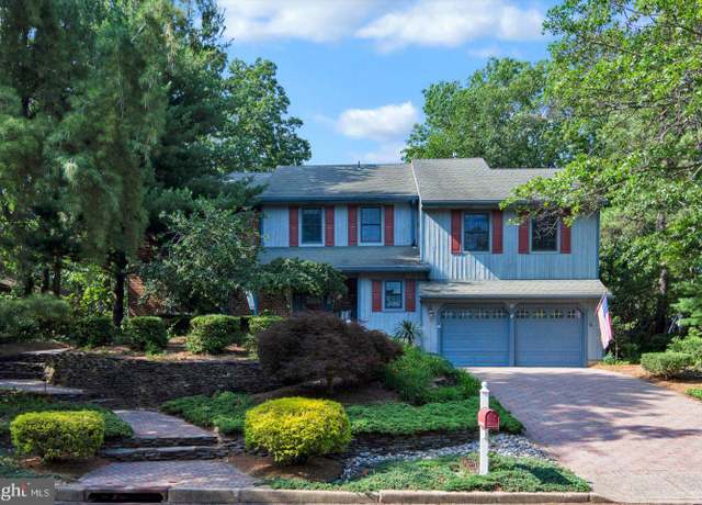 Property at 7 Westbrooke Ct, Voorhees, NJ 08043, 4 beds, 3.5 baths