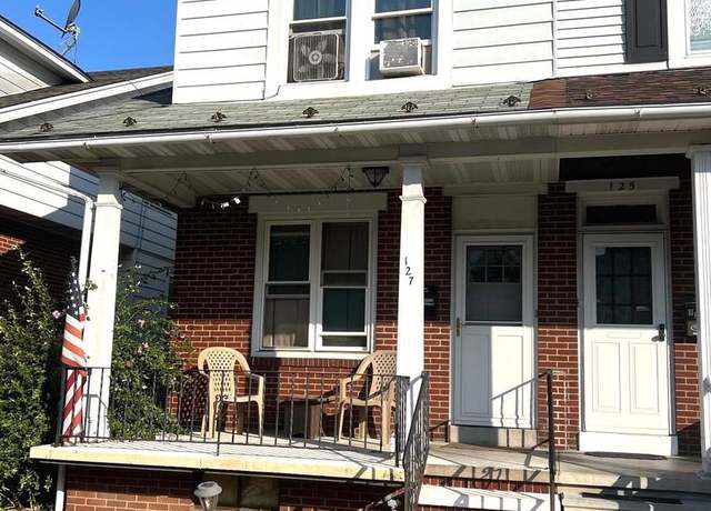 Property at 127 Mayberry Ave, Reading, PA 19605, 3 beds, 1.5 baths