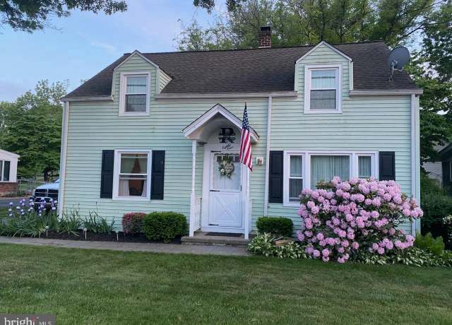 Property at 84 W Schuylkill Rd, Pottstown, PA 19465, 4 beds, 1 bath