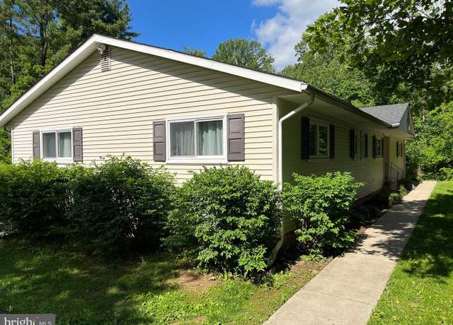 Property at 1321 Sheridan Rd, Coopersburg, PA 18036, 3 beds, 2.5 baths