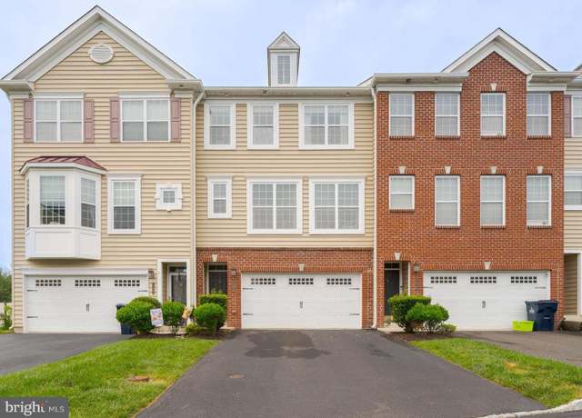 Property at 37 Rosy Ridge Ct, Telford, PA 18969, 3 beds, 2.5 baths