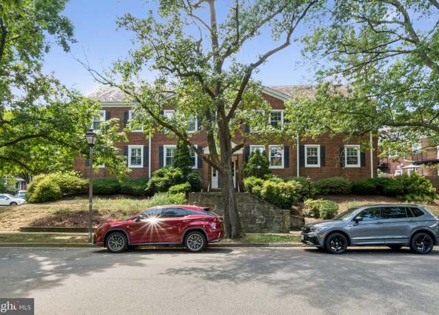 Property at 2824 S Abingdon St Unit A2, Arlington, VA 22206, 3 beds, 2 baths