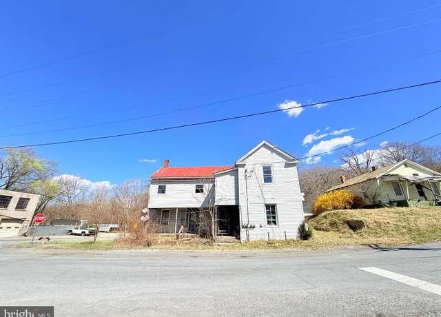 Property at 9 Bridge St S, Buchanan, VA 24066