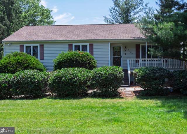 Property at 4367 Sunset Ct, Warrenton, VA 20187, 5 beds, 3 baths