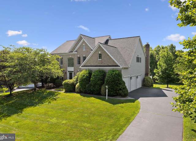 Property at 40440 Lenah Run Cir, Aldie, VA 20105, 5 beds, 4.5 baths