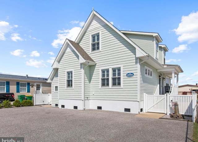 Property at 36930 Mallard Dr, Selbyville, DE 19975, 3 beds, 2.5 baths