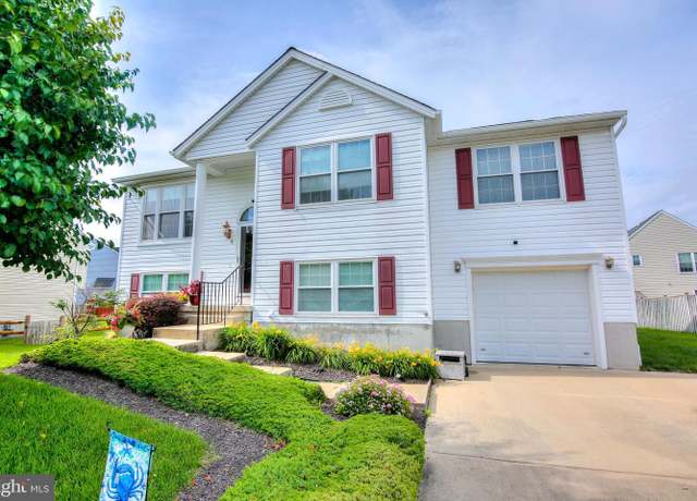 Property at 4 Mainmast Ct, Baltimore, MD 21220, 3 beds, 3 baths