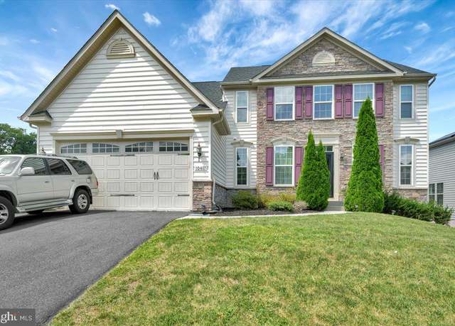 Property at 10417 Windlass Run Rd, Baltimore, MD 21220, 4 beds, 3.5 baths