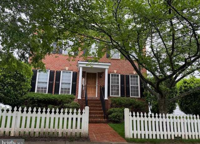 Property at 12318 Cherry Branch Dr, Clarksburg, MD 20871, 3 beds, 3 baths