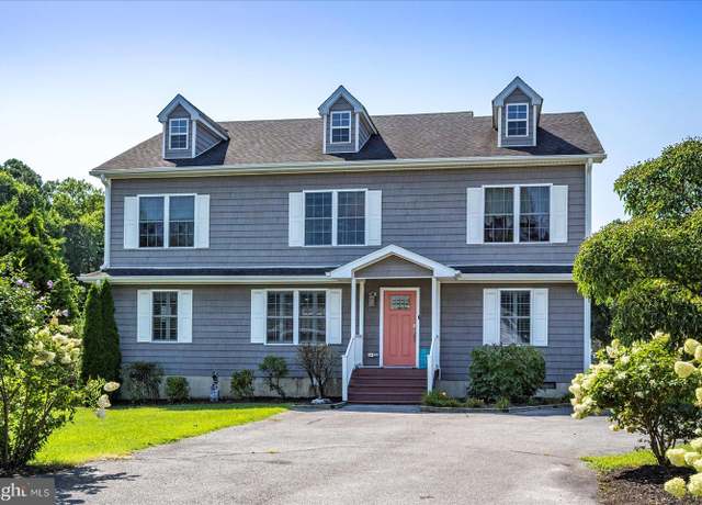 Property at 45 Clubhouse Dr, Ocean Pines, MD 21811, 7 beds, 4 baths