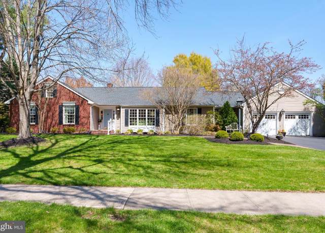 Property at 19 Davenport Dr, Princeton Junction, NJ 08550, 4 beds, 4 baths