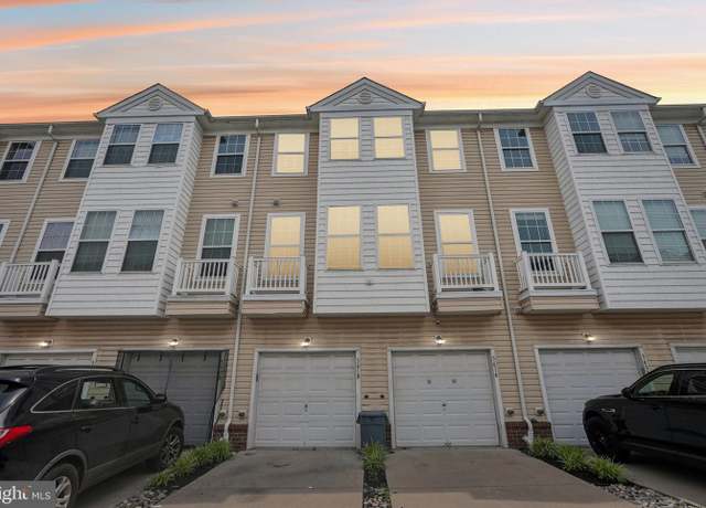 Property at 361-B Union St, Trenton, NJ 08611, 3 beds, 2.5 baths