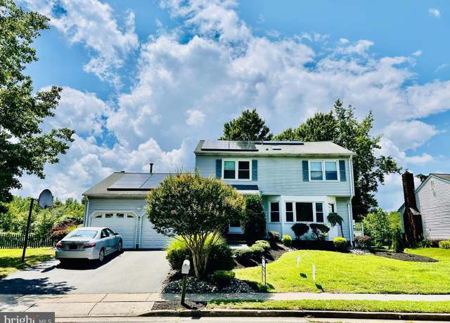 Property at 32 Wetherhill Way, Dayton, NJ 08810, 4 beds, 2.5 baths