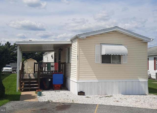 Property at 1047 Sage Ave, Reading, PA 19605, 2 beds, 2 baths