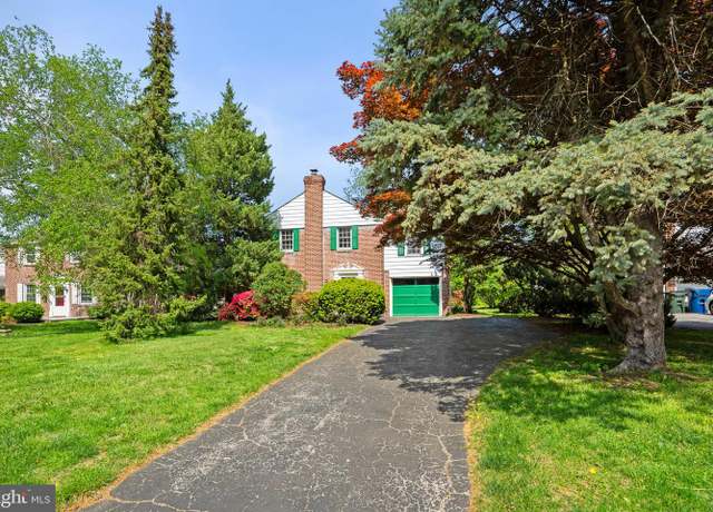 Property at 806 S Providence Rd, Wallingford, PA 19086, 3 beds, 1 bath