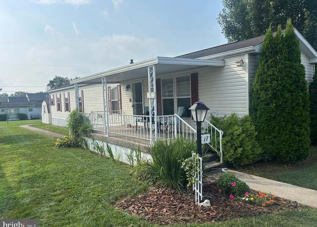 Property at 70 Snyder Ln #17, Ephrata, PA 17522, 2 beds, 2 baths
