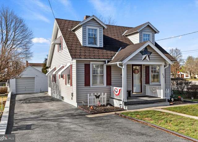 Property at 802 E 11th Ave, York, PA 17402, 3 beds, 1 bath