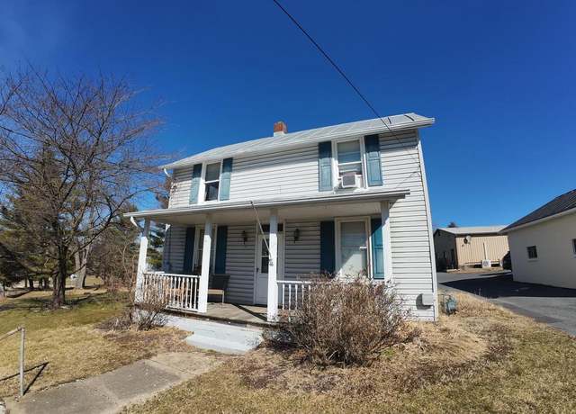 Property at 151 E Lee St, Broadway, VA 22815, 3 beds, 1 bath