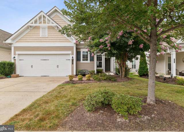 Property at 15 Point Bluff St, Fredericksburg, VA 22406, 2 beds, 2 baths