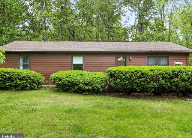 Property at 427 Oak Dale Ct, Capon Bridge, WV 26711, 4 beds, 2 baths