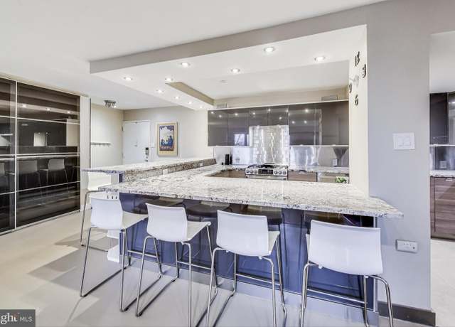 Property at 700 7th St SW #706, Washington, DC 20024, 2 beds, 1 bath