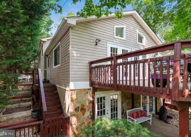 Property at 11213 Valley View Ave, Kensington, MD 20895, 4 beds, 3.5 baths