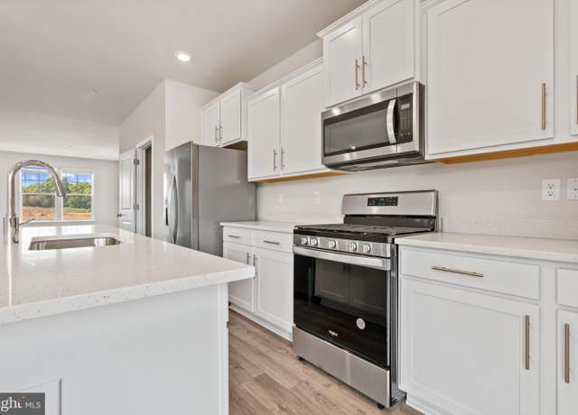 Property at 15006 General Lafayette Blvd, Brandywine, MD 20613, 4 beds, 3.5 baths