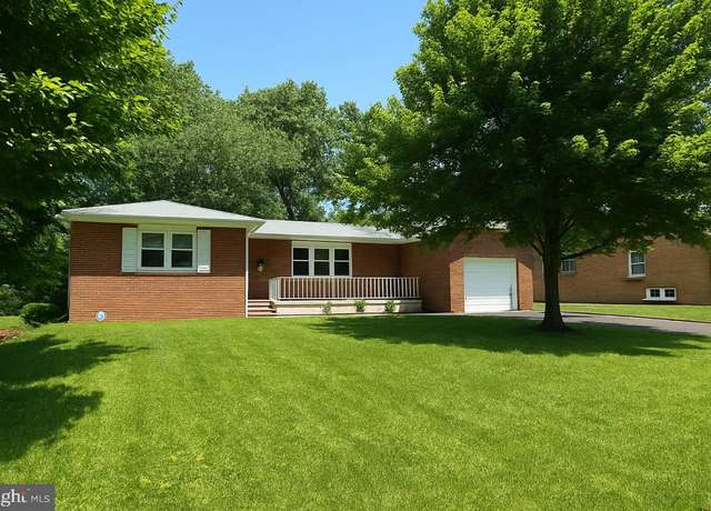 Property at 36 Thurston Ave, Ewing, NJ 08618, 3 beds, 1.5 baths