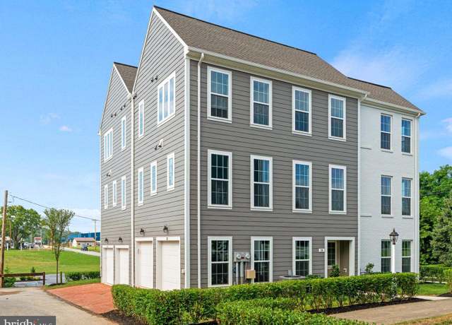 Property at 33 Seover Way, Carlisle, PA 17015, 4 beds, 3 baths