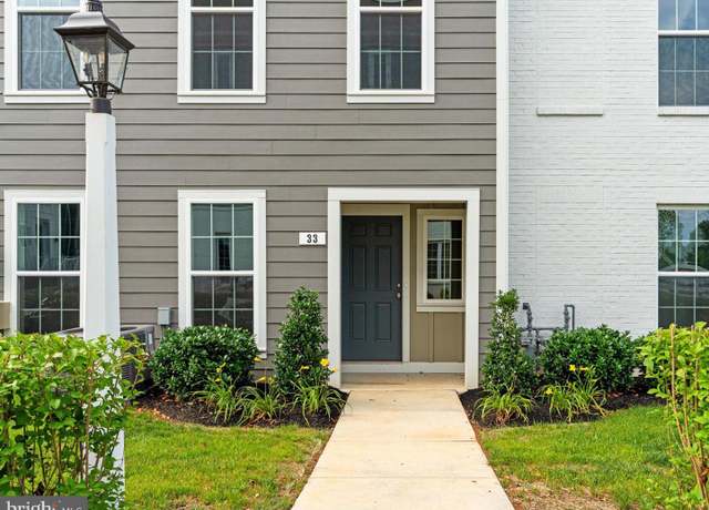 Property at 33 Seover Way, Carlisle, PA 17015, 4 beds, 3 baths