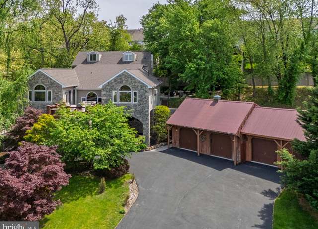 Property at 530 Park Rd, Downingtown, PA 19335, 5 beds, 5 baths