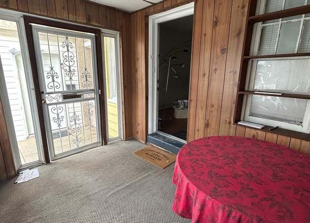 Property at 31 Lamport Rd, Upper Darby, PA 19082, 3 beds, 1 bath