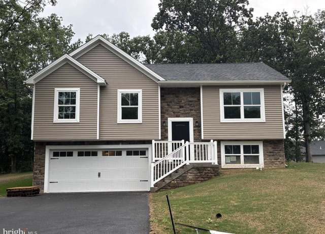 Property at 4115 Percy Ave, Chambersburg, PA 17202, 3 beds, 2 baths