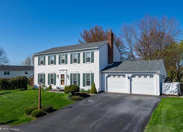 Property at 120 Charleston Dr, Willow Street, PA 17584, 4 beds, 2.5 baths