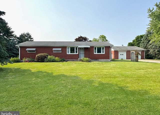 Property at 185 Strack Dr, Myerstown, PA 17067, 3 beds, 1.5 baths