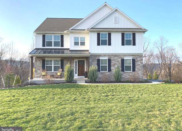 Property at 128 Stone Arch Dr, Marysville, PA 17053, 4 beds, 2.5 baths