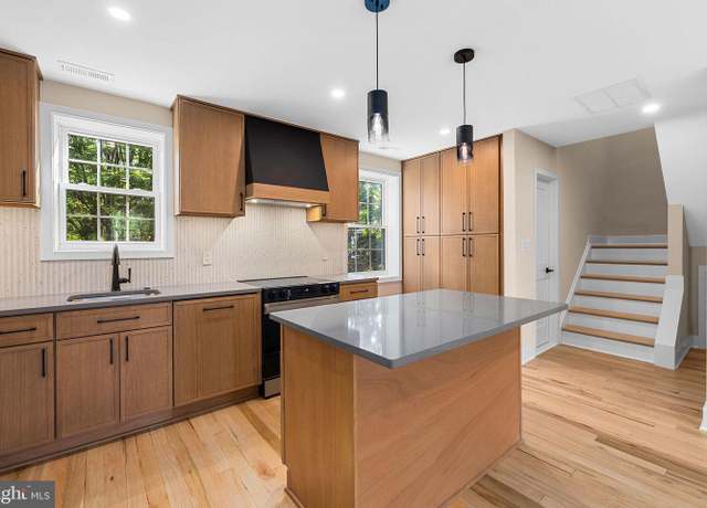 Property at 4505 36th St S Unit B2, Arlington, VA 22206, 2 beds, 2 baths