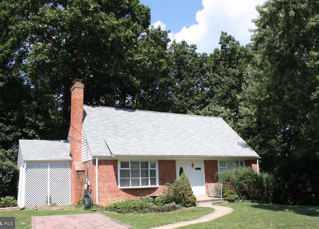 Property at 6901 Rolling Rd, Springfield, VA 22152, 5 beds, 2 baths