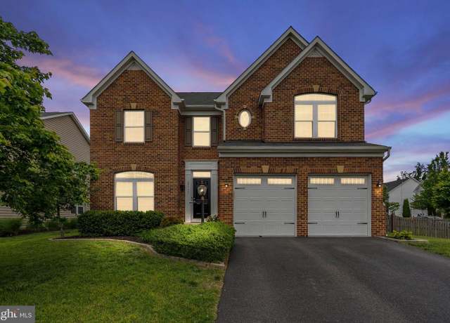 Property at 25792 Racing Sun Dr, Aldie, VA 20105, 5 beds, 5.5 baths