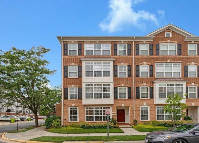 Property at 19293 Harlow Sq, Leesburg, VA 20176, 3 beds, 2.5 baths