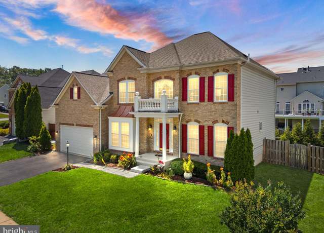 Property at 14512 Penderlea Ct, Gainesville, VA 20155, 4 beds, 4.5 baths