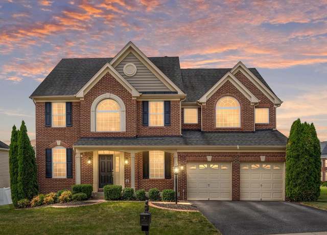 Property at 105 Coachman Cir, Stafford, VA 22554, 4 beds, 4.5 baths