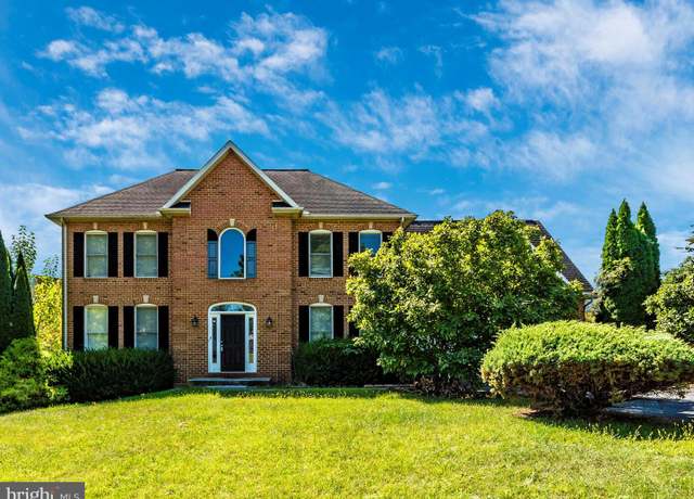 Property at 20400 Fox Hunt Ct, Hagerstown, MD 21742, 4 beds, 2.5 baths