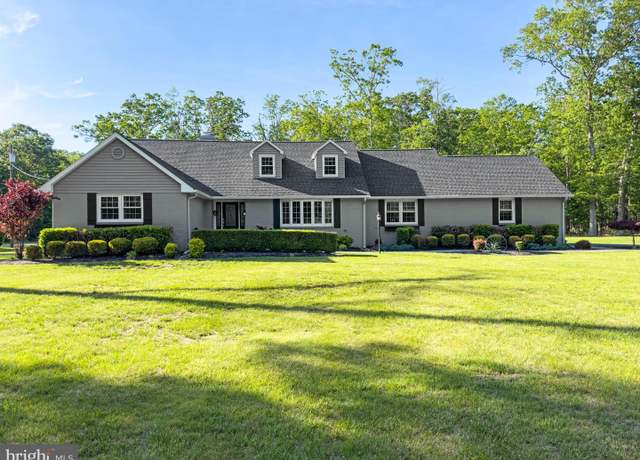 Property at 109 Fairway Dr, Buena, NJ 08310, 4 beds, 3 baths